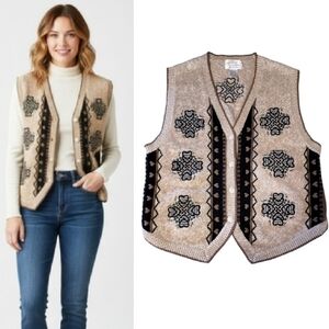 VTG Beige Black Heart Knit Pattern  Button Up Vest Hand Embroidered Large